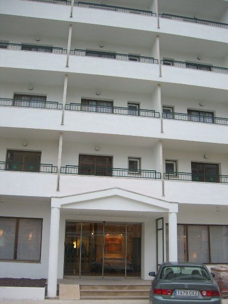 Bay Hotel Roses Bagian luar foto